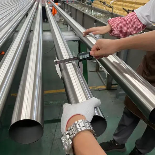 Tuyau soud&eacute; en acier inoxydable