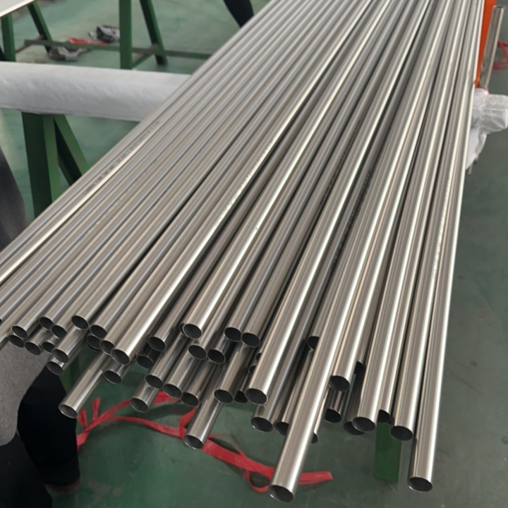 A249 304L Soudure ERW tuyau soudé en acier inoxydable 