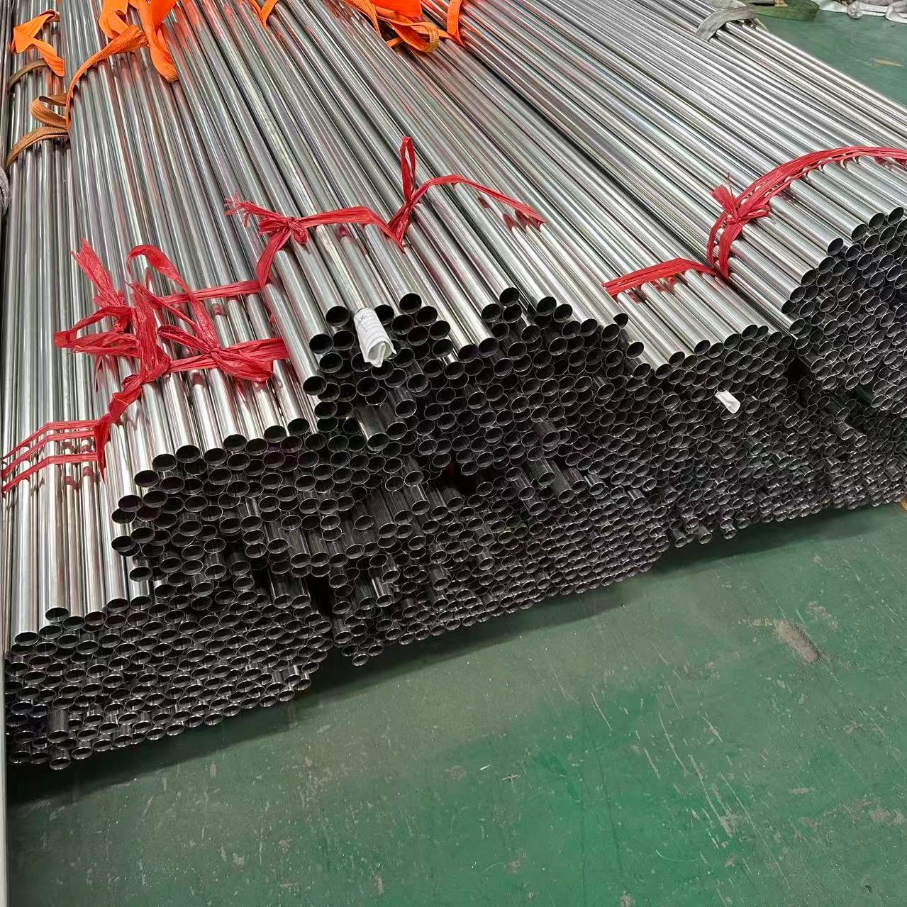 A249 304L Soudure ERW tuyau soudé en acier inoxydable 