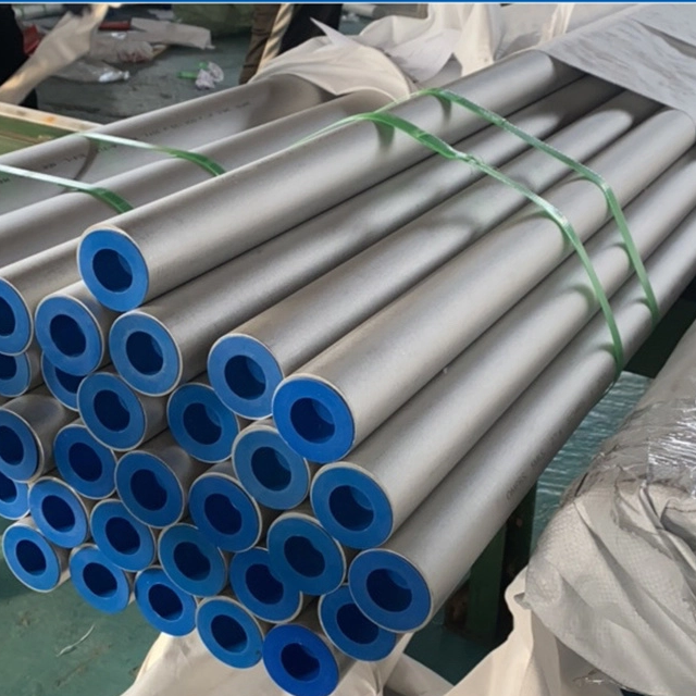 Comparaison de l'acier inoxydable AISI 316L et 321 